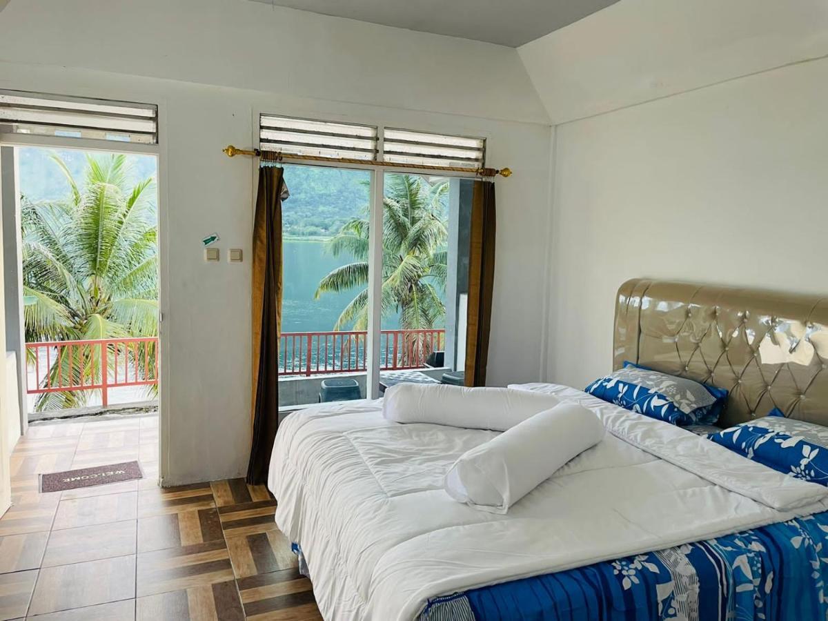 Vandu'S View Guest House & Restaurant Tuk Tuk Zimmer foto